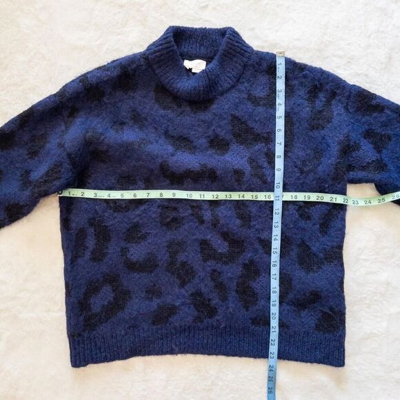 Kate Spade soft and warm blue and black leopard print sweater with a mock neck. - Picture 6 of 8